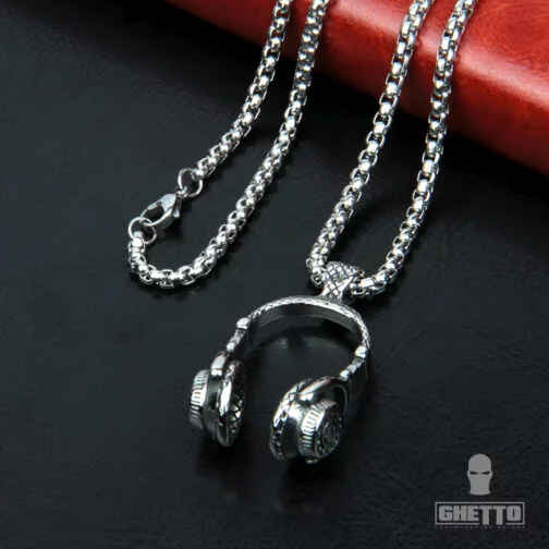 Hip Hop Accessories Trendy Headphone Titanium Steel Pendant Couple NecklaFemale ce Male and Singer Pendant Sweater Chain Long 2