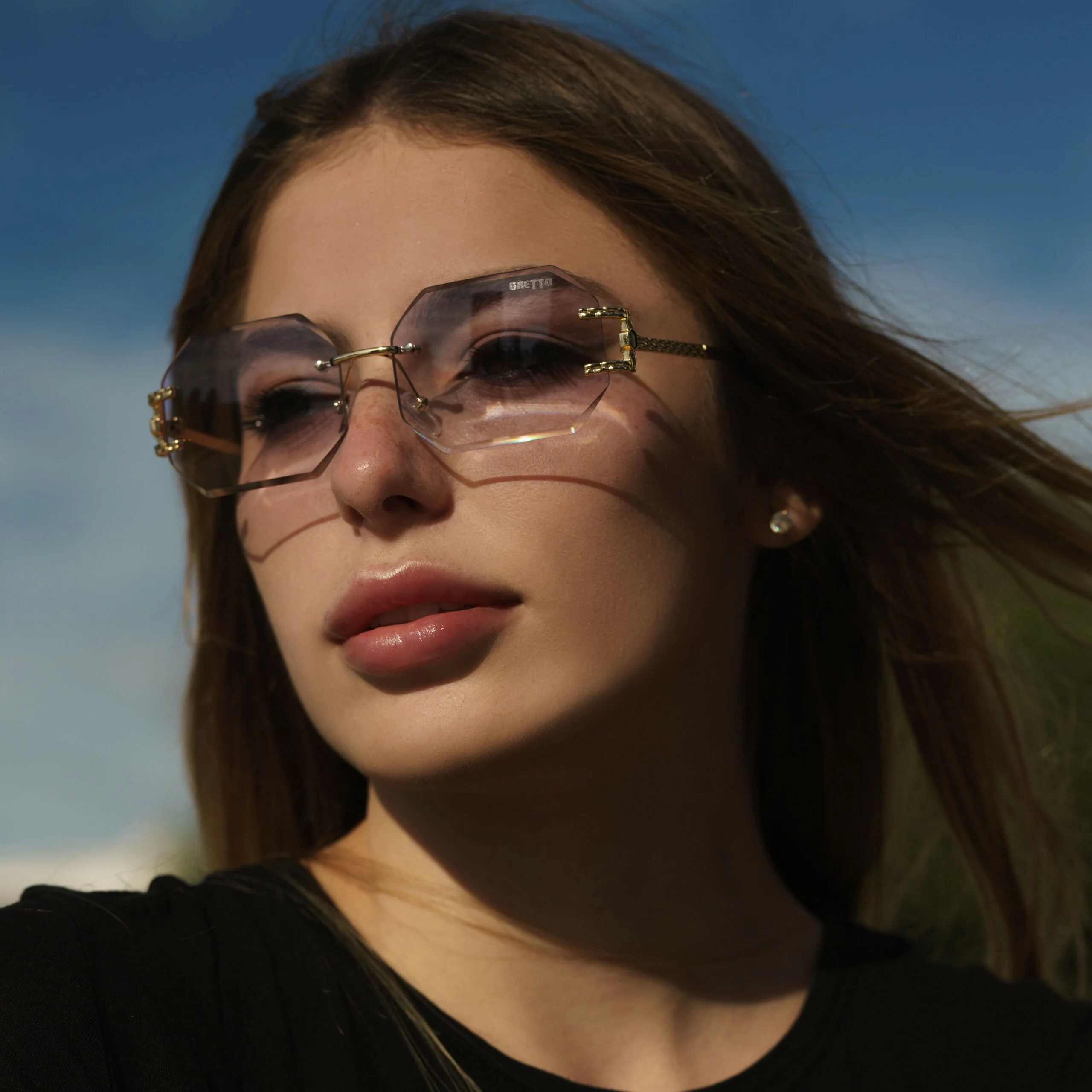 Слънчеви очила за жени с квадратна златна рамка ghetto luxury polygon