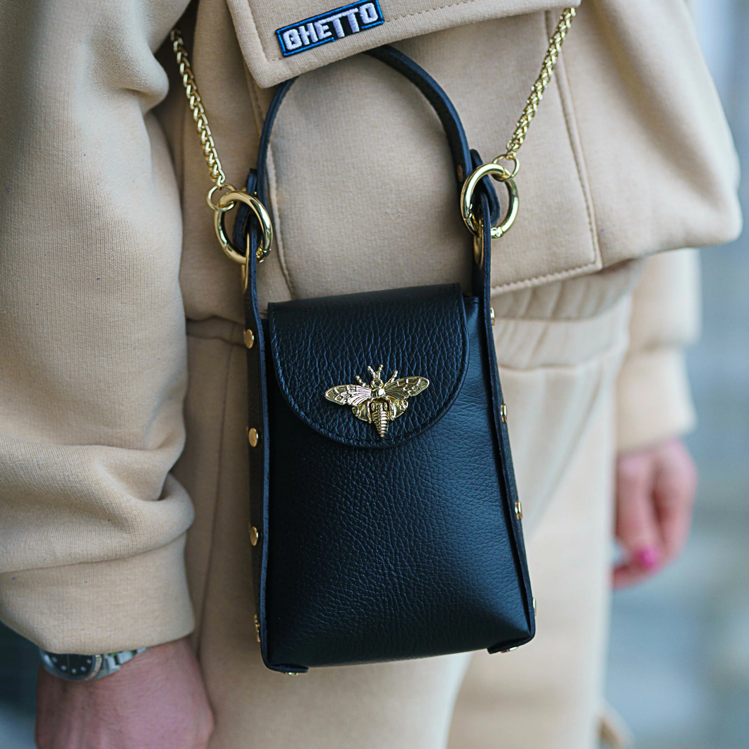 ghetto queen bee mini vertical black bag