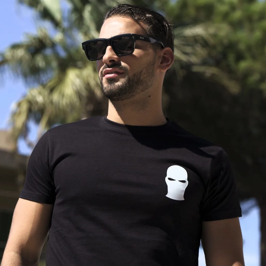 ghetto black t shirt white mask unisex