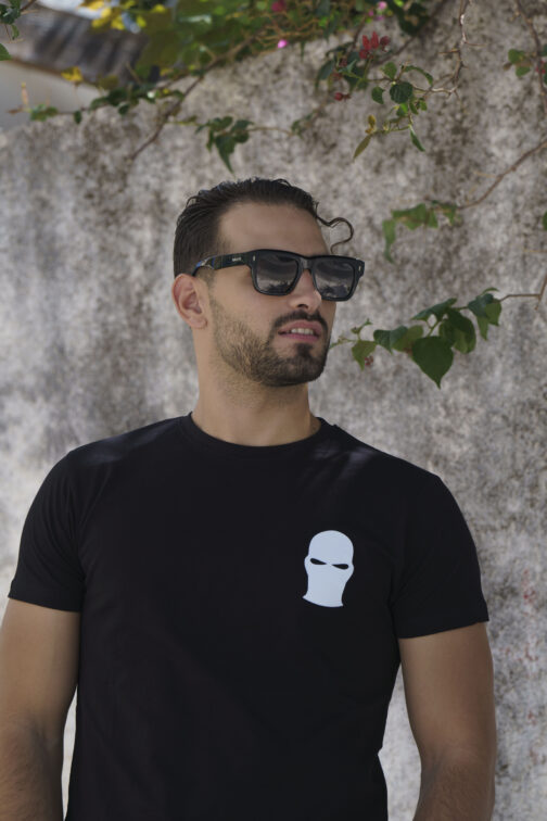ghetto black t shirt white mask unisex